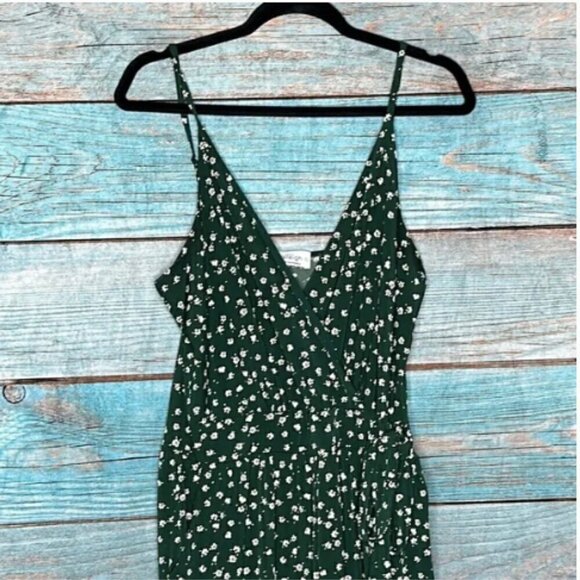 Kaileigh Green Knit Jumpsuit Floral Wide Leg Crop Ankle Size MP NWOT - Picture 2 of 8